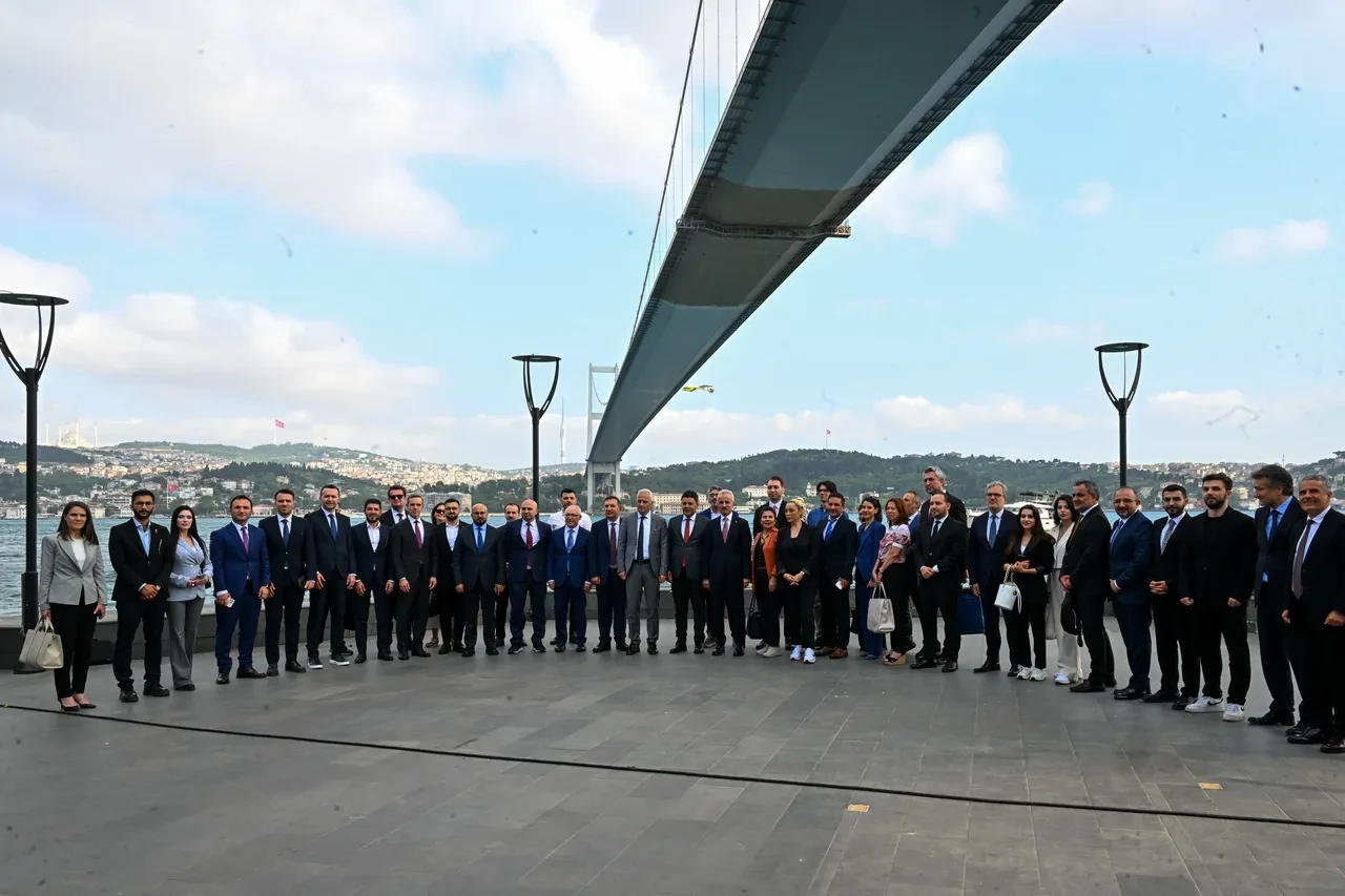 Bakan Uraloğlu müjdeyi verdi! 144 bin kişiye istihdam sağlayacak projenin detaylarını anlattı