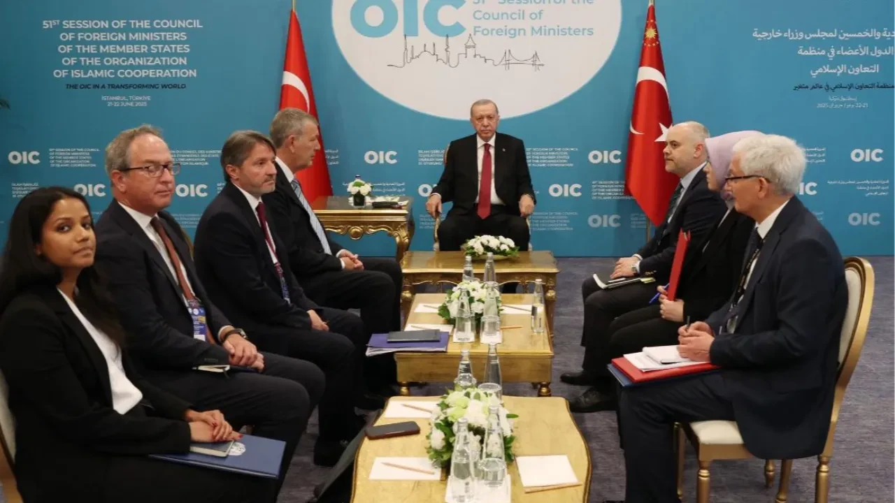 Cumhurbaşkanı Erdoğan, BM UNRWA Genel Komiseri Lazzarini'yi kabul etti