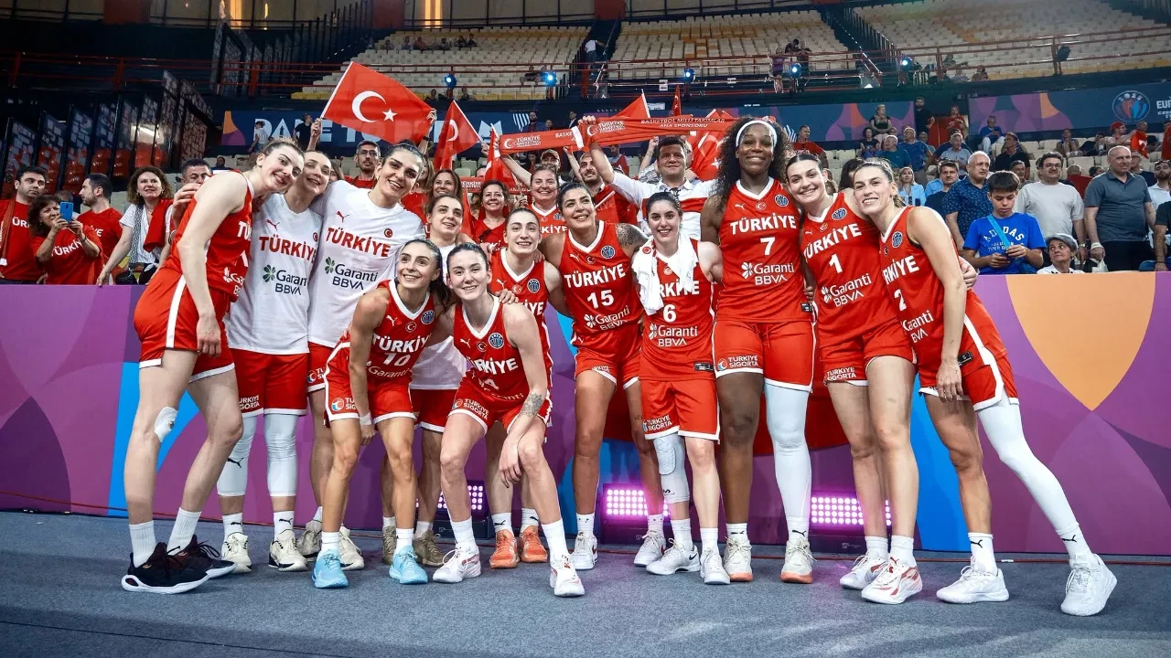 Potanın Perileri çeyrek finalde! 