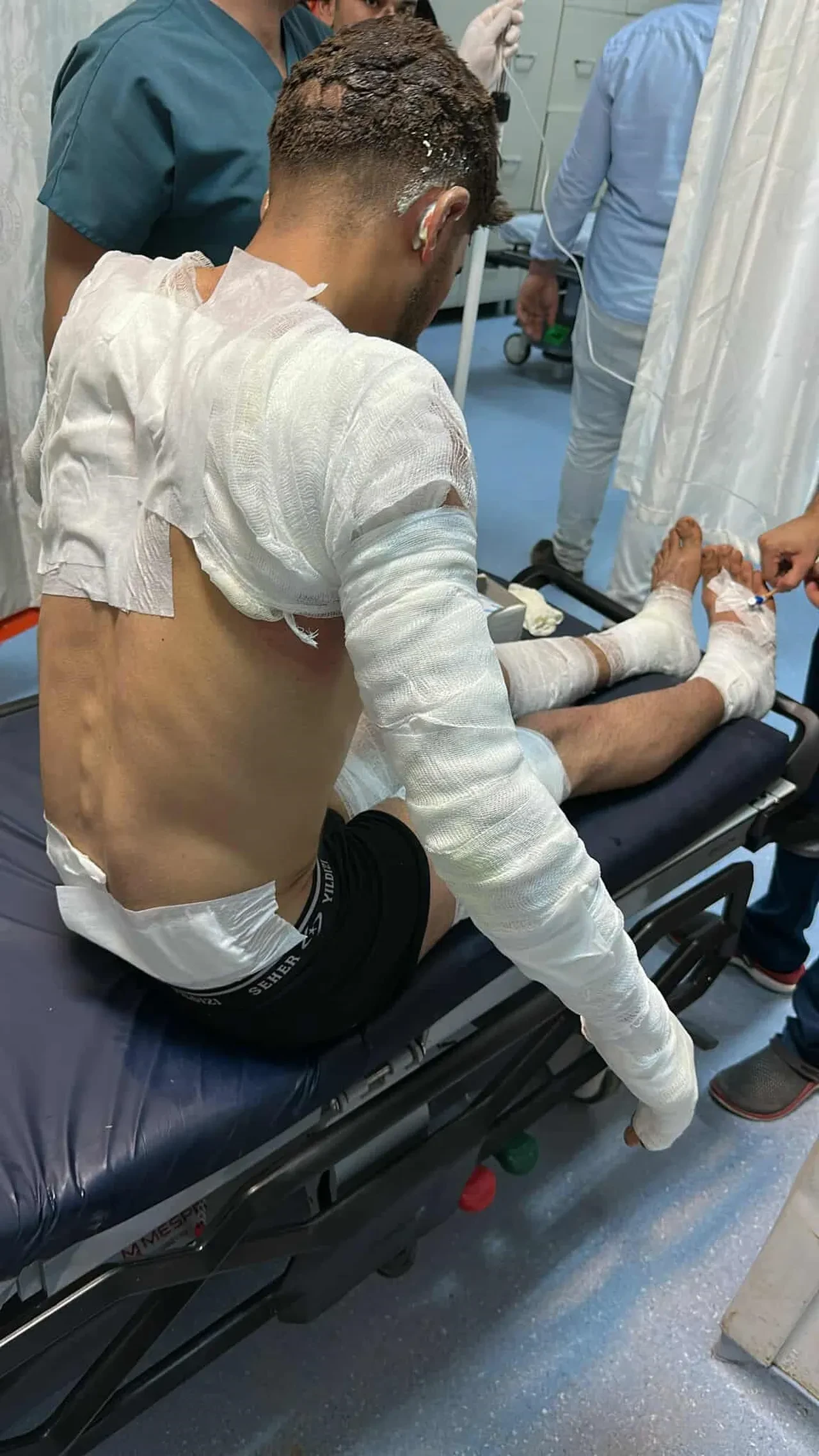 Şanlıurfa'da buğday tarlasında yangın çıktı: 1'i ağır 5 yaralı