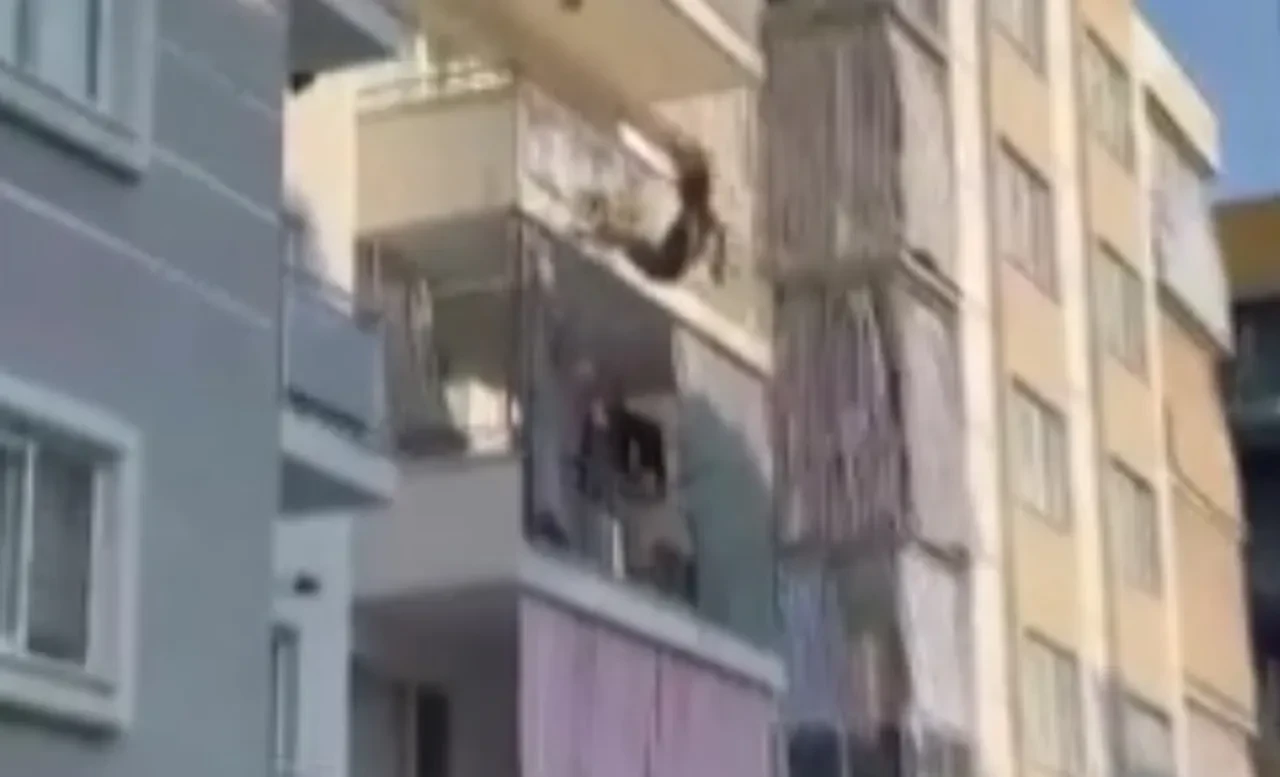 Aydın'da genç kızı kahreden ölümü! Kendini boşluğa bıraktı