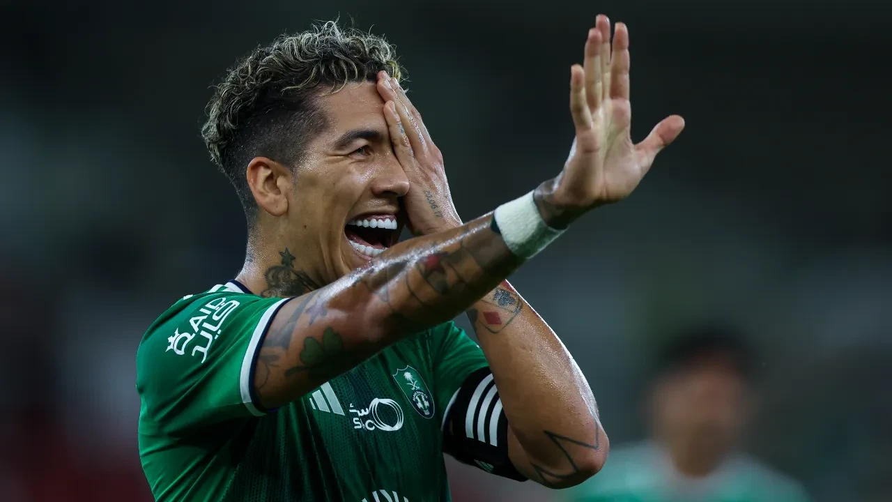 /spor/besiktas-yildiz-golcu-icin-devrede-transfer-surprizi-duyuruldu-3229010