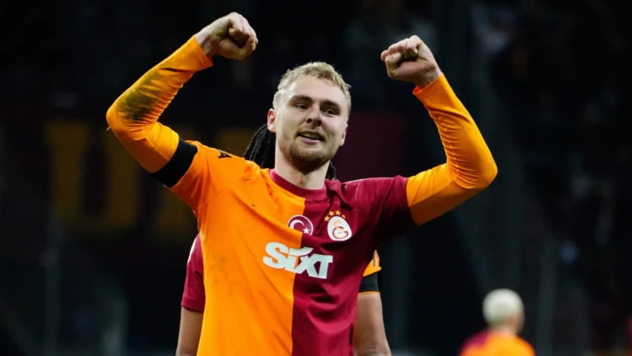 Galatasaray'a Victor Nelsson sürprizi: İtalya'da transfer pazarlıkları! 