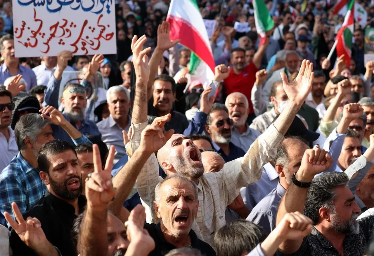 İran halkı sokakta: Teslimiyet yok