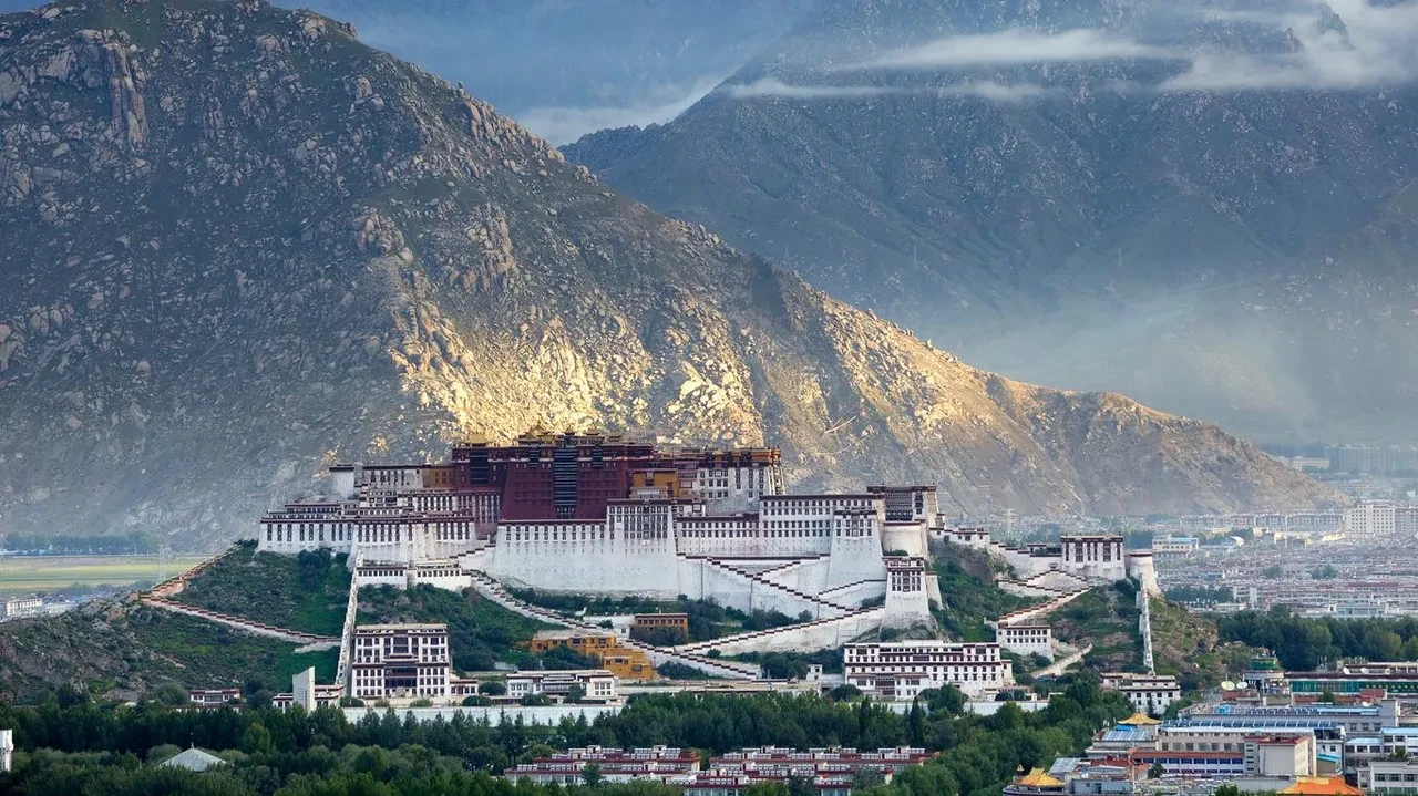 Lhasa şehri hangi ülkede özellikleri neler? AYT’de dini şehir sorusu