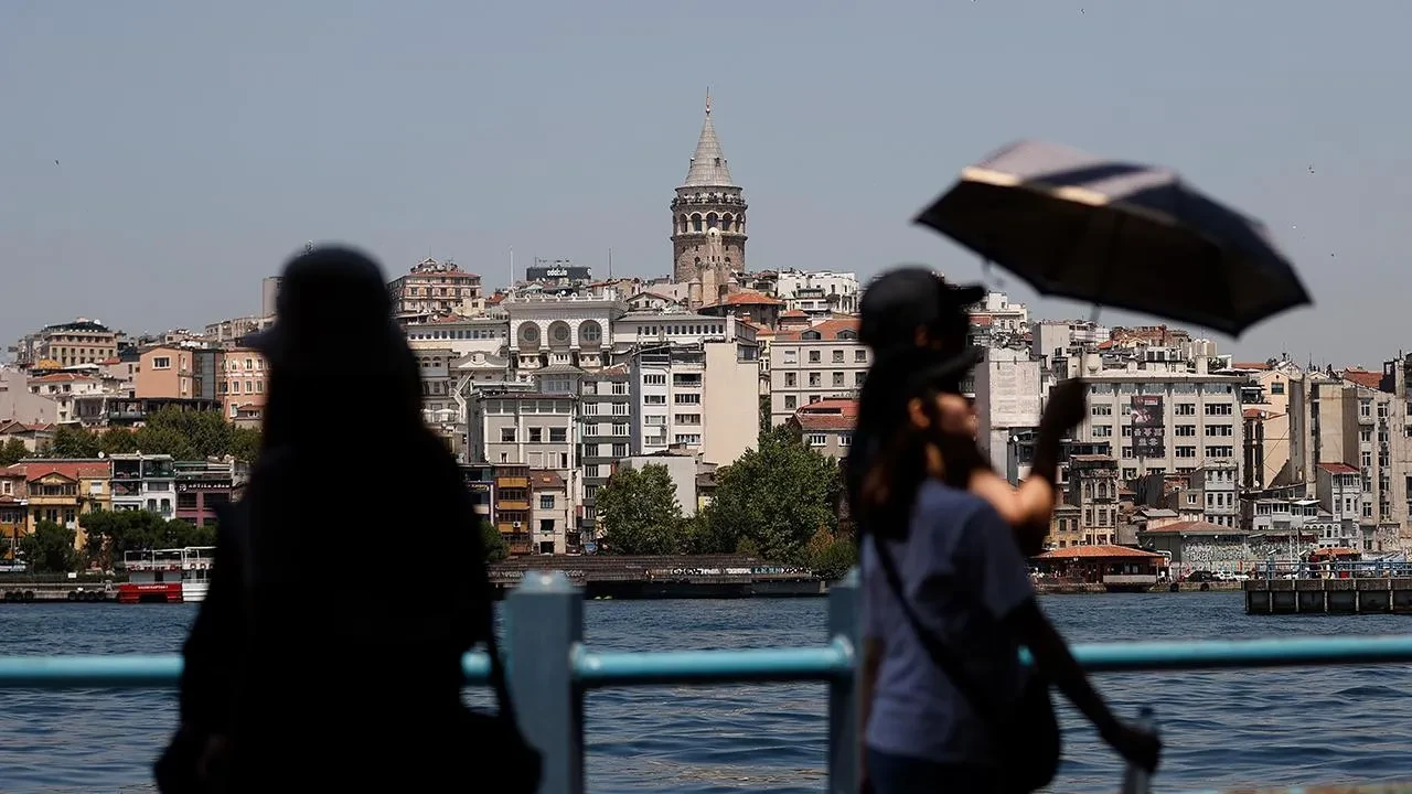 Meteoroloji tarih verdi! Haftaya tüm Türkiye kavrulacak: İstanbul 35 dereceyi görecek 