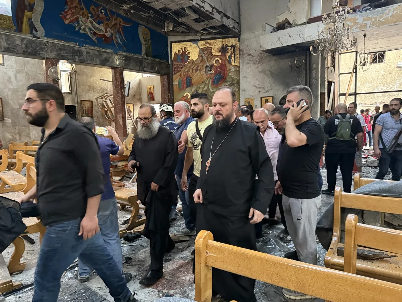 Şam’da kiliseye intihar saldırısı : Çok sayıda ölü ve yaralı var