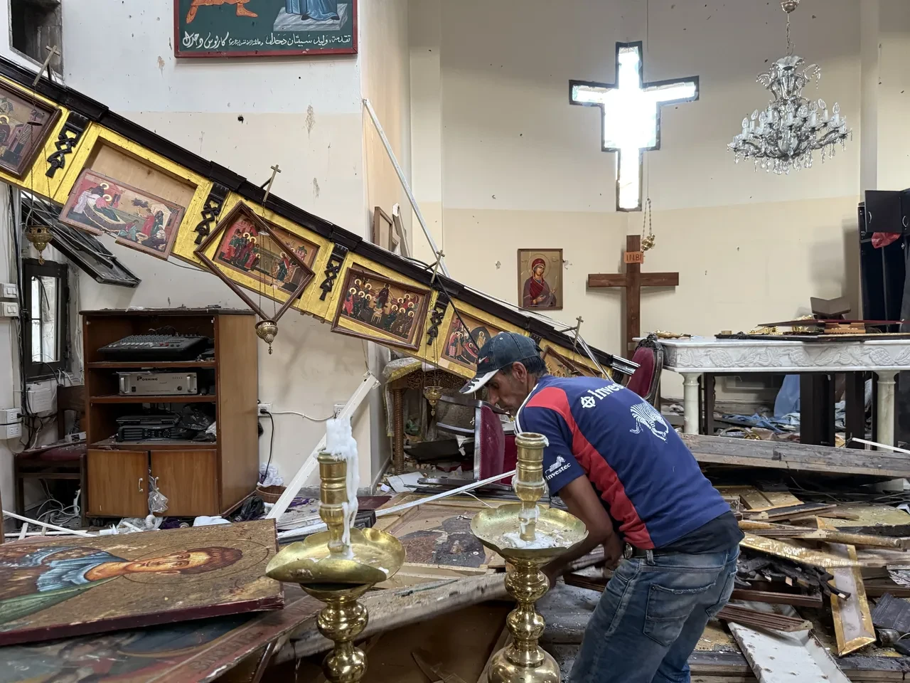 Şam’da kiliseye intihar saldırısı : Çok sayıda ölü ve yaralı var
