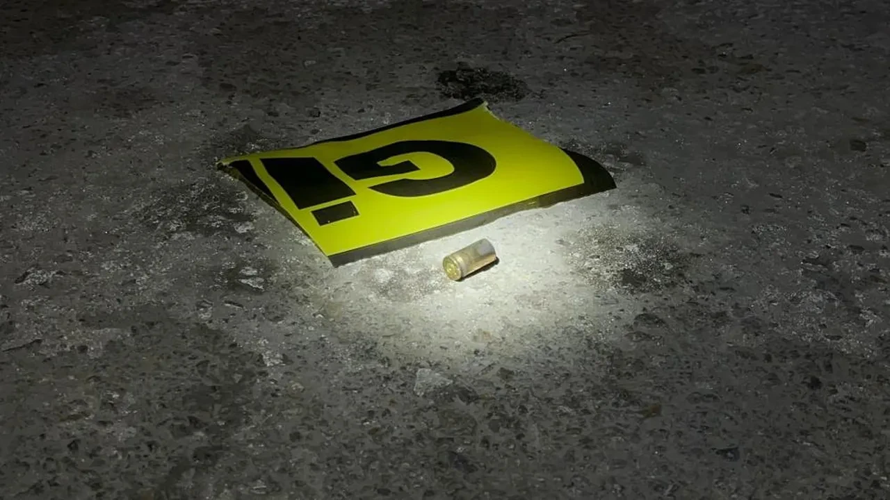 Bursa'da dehşet! Park halindeki otomobile kurşun yağmuru