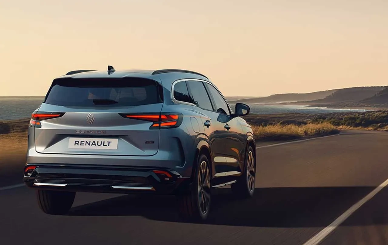 Hangi hibrit SUV daha iyi? Renault Espace mi, Honda CR-V mi?