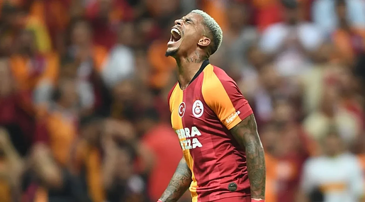 Lemina Galatasaray'dan gidecek mi? Sosyal medya paylaşımının ardından tartışmalar büyüdü