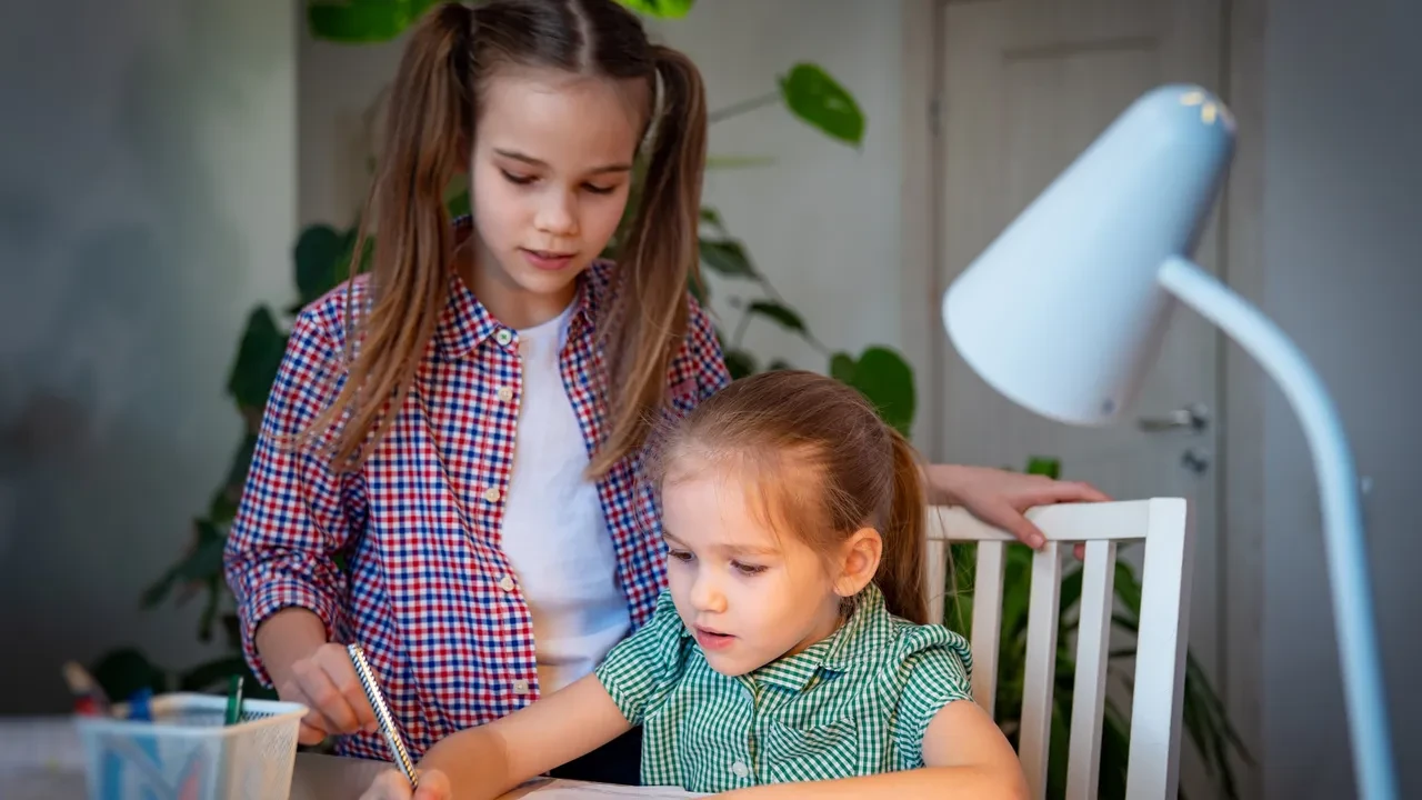 24 Haziran ablalar günü mü? Duygusal, kısa Dünya Ablalar Günü mesajları
