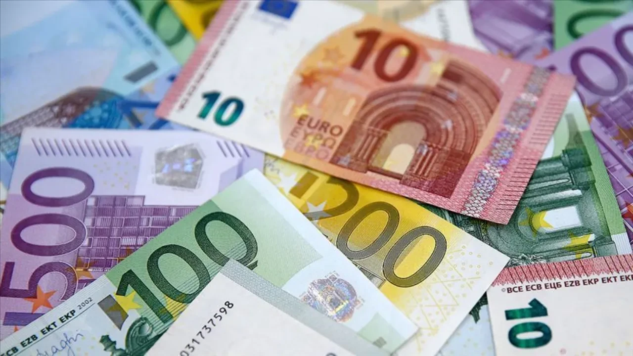 Euro tarihi rekorunu kırdı! 