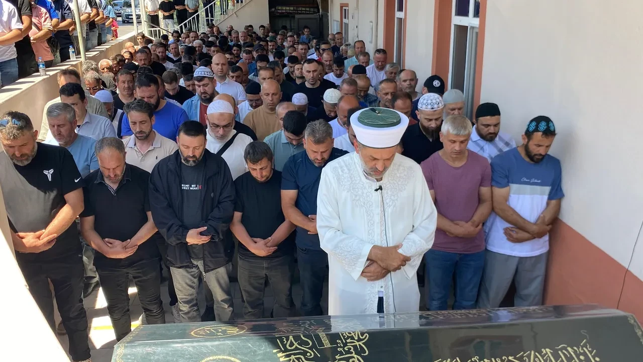 Feci kazada acı detay! Kaskını oğluna vermiş