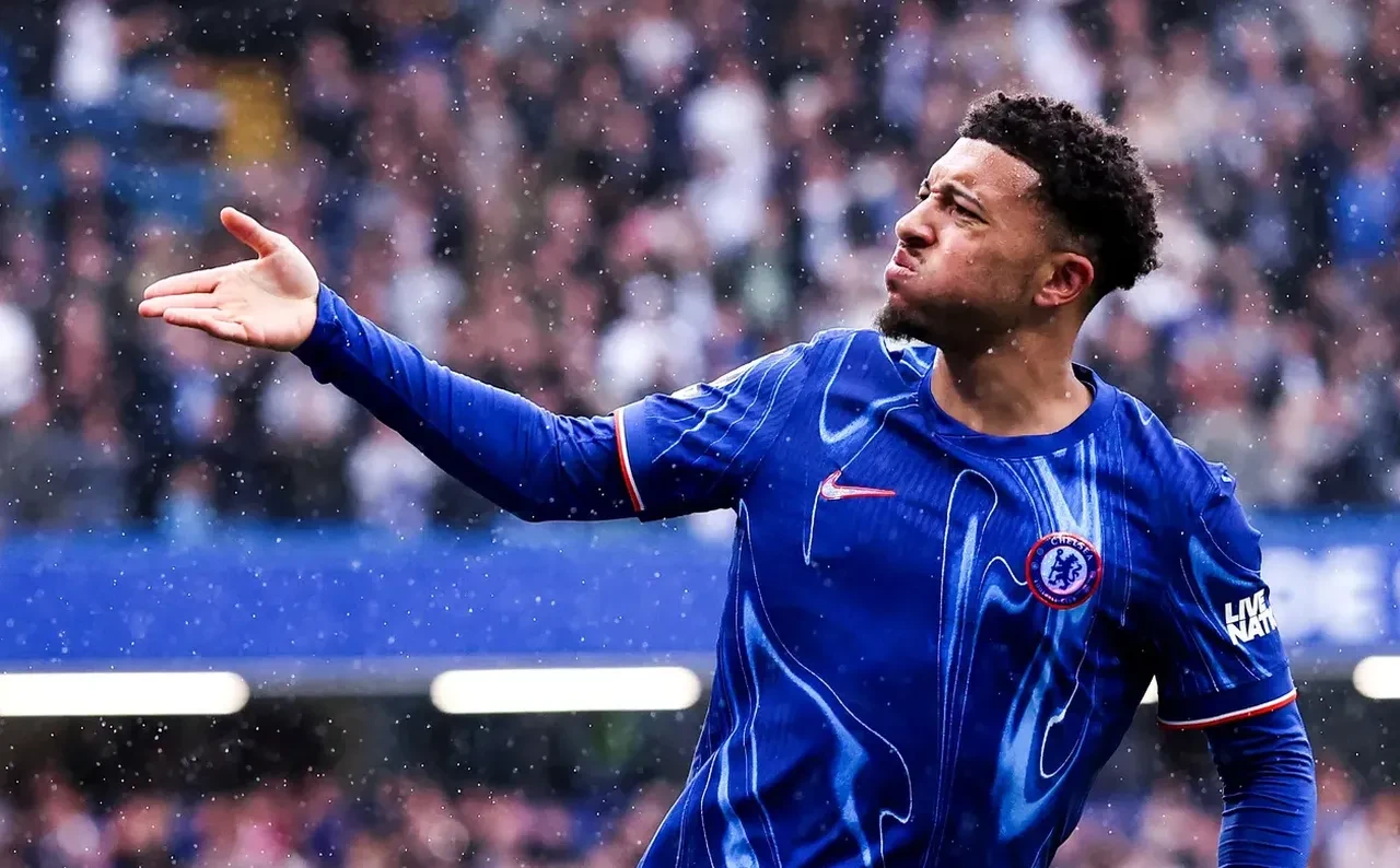 Fenerbahçe'de sıcak gelişme! Dev teklife 'evet' dedi... Büyük transfer gerçekleşiyor!