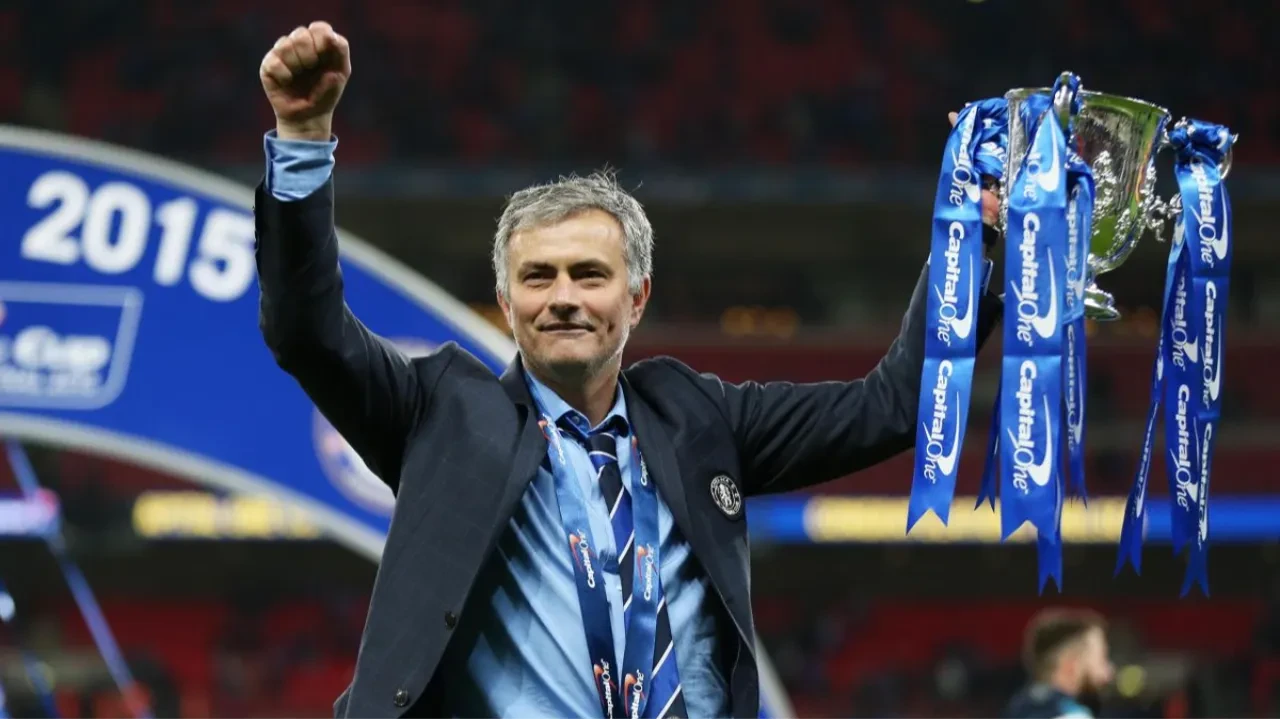 Jose Mourinho için eski yıldızdan mesaj: "Yakın zamanda mümkün değil" 