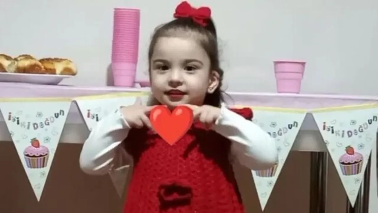 Ölüm tatili! 3 yaşındaki minik Nazlı yürekleri dağladı 