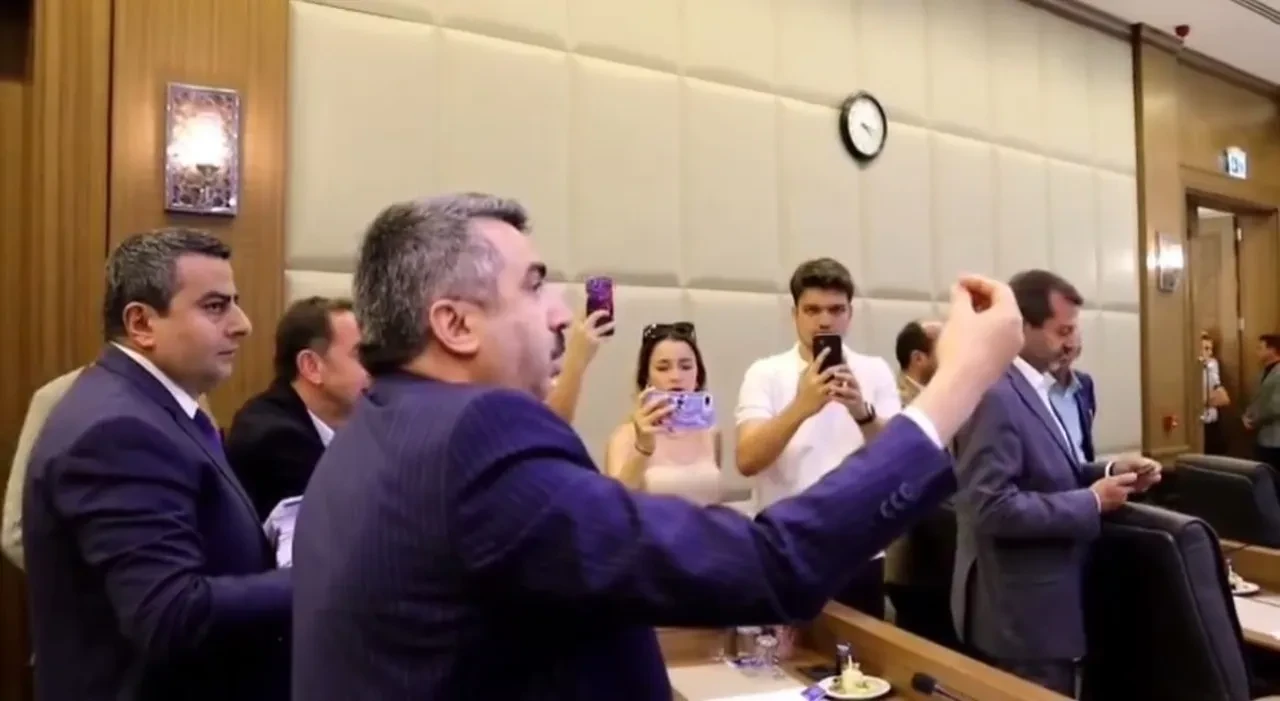  Suya yüzde 30 zam teklifi! Belediye meclisi karıştı