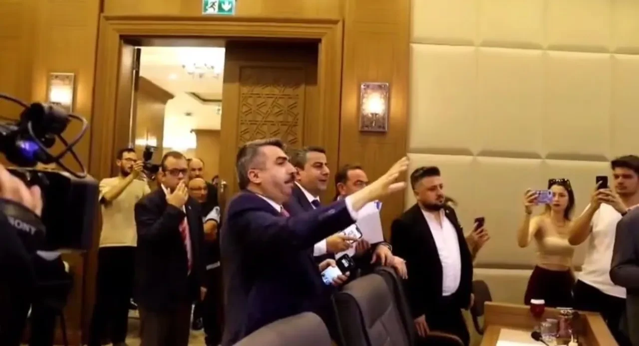  Suya yüzde 30 zam teklifi! Belediye meclisi karıştı