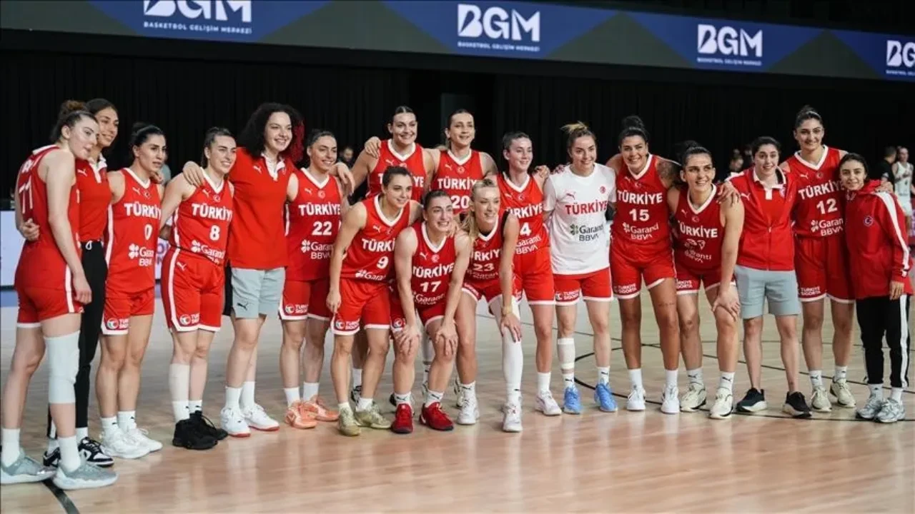Türkiye İtalya basketbol maçı hangi kanalda, saat kaçta? A Milli Kadın Basketbol Takımı yarı final bileti için parkede