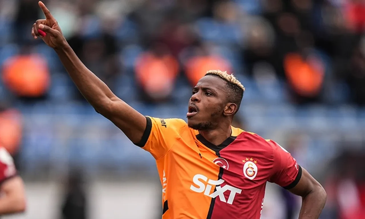 Victor Osimhen teklifi reddetti, rota değişti 