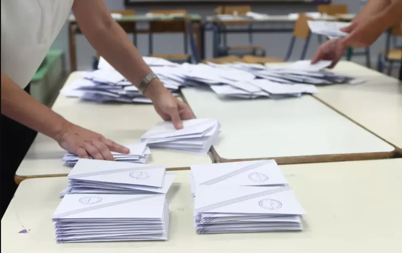 Yunanistan'da Türkiye anketi! Halka sordular: Ankara'ya karşı duruşumuz nasıl olmalı?