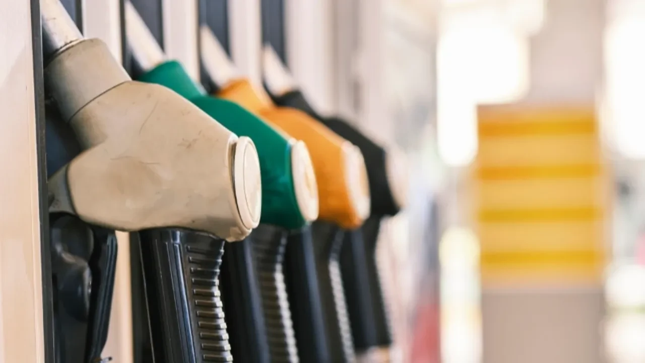 26 Haziran akaryakıta indirim var mı? Benzine motorine indirim yolda