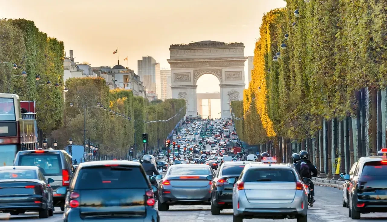 Avrupa Birliği Tesla'ya sırt çevirdi! Çin istilası rakamlara yansıdı