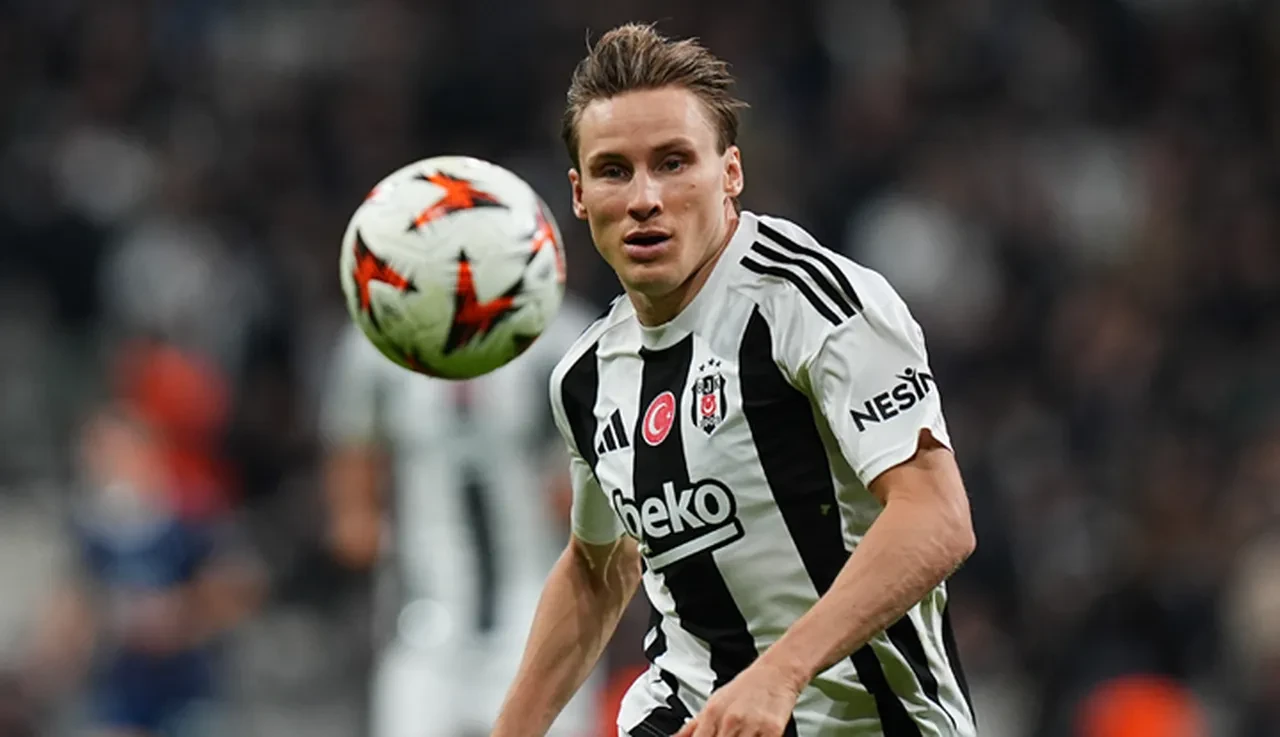 Beşiktaş ile yolları ayırıyor! Yönetim gönderme kararı aldı