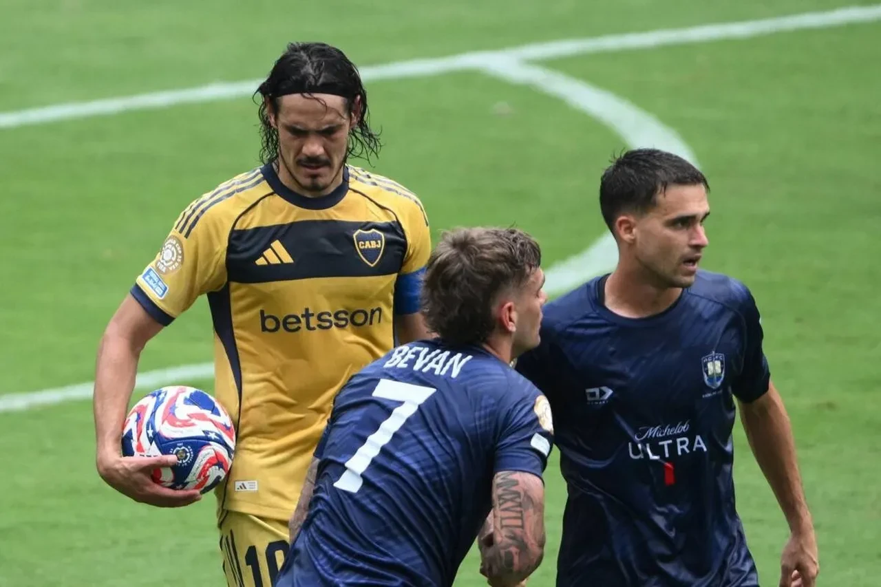 Boca Juniors ile Auckland City beraberlikle bitirdi! Beden öğretmeninden tarihi gol