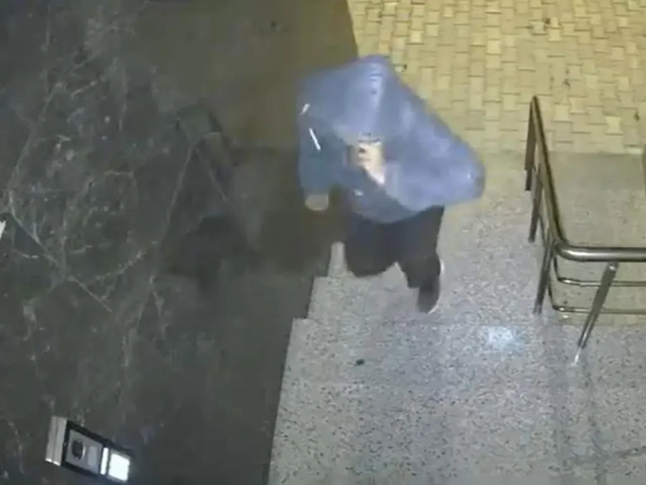 'Bu kadarına da pes' dedirten hırsızlık! Zili çaldılar