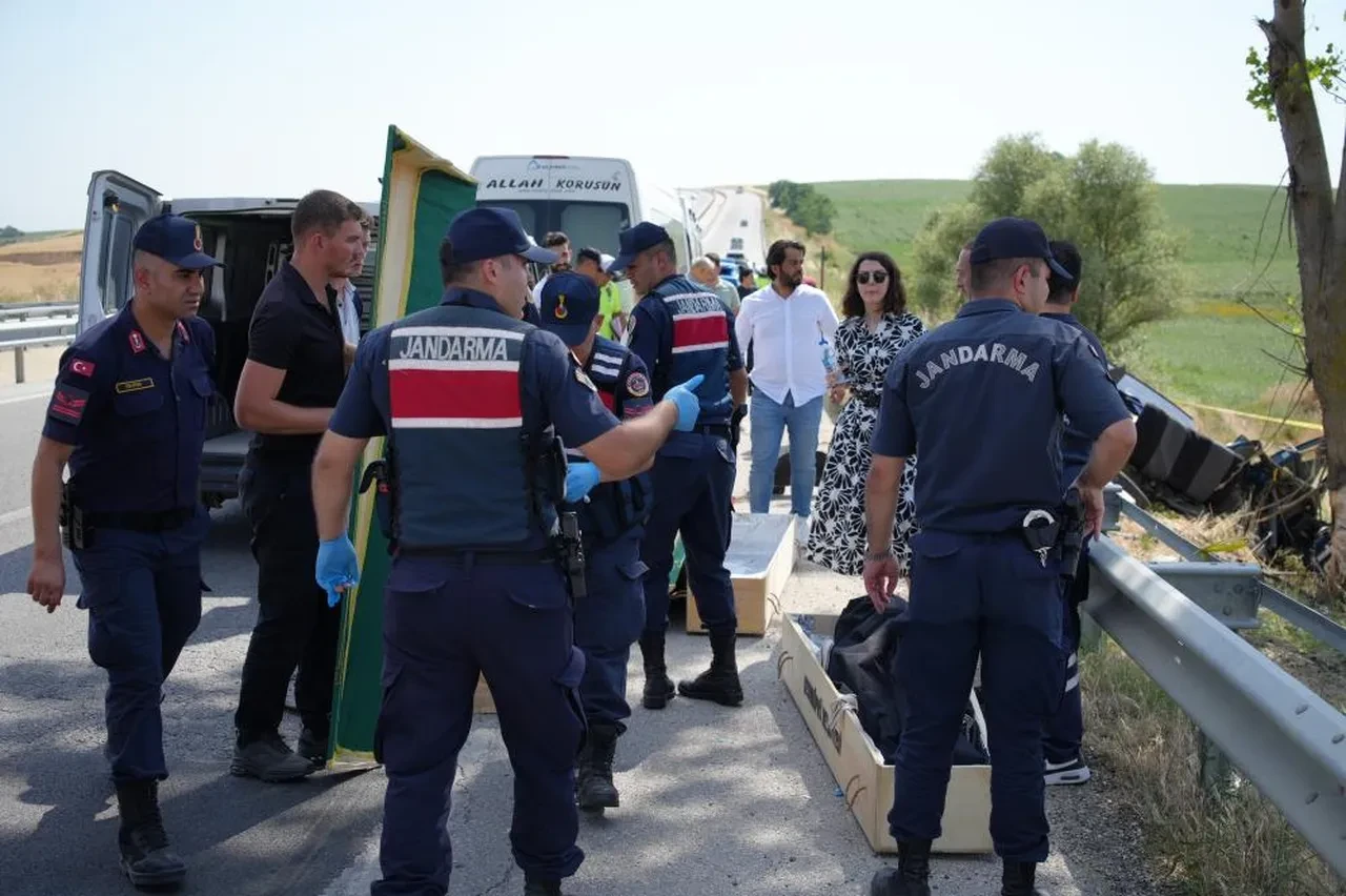 Edirne'de katliam gibi kaza: 5 ölü, 1 yaralı