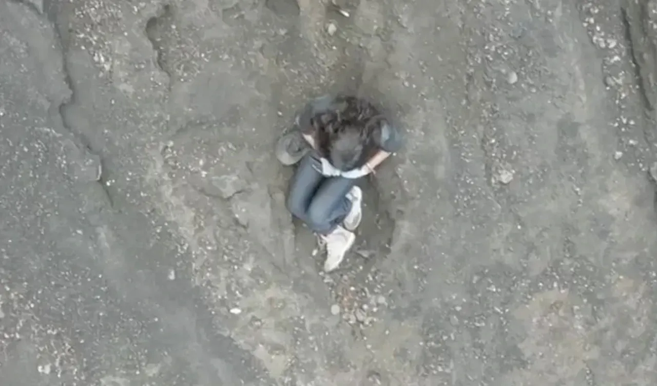 Endonezya'da yanardağın içine düşen turistten acı haber: 4 gündür aranıyordu