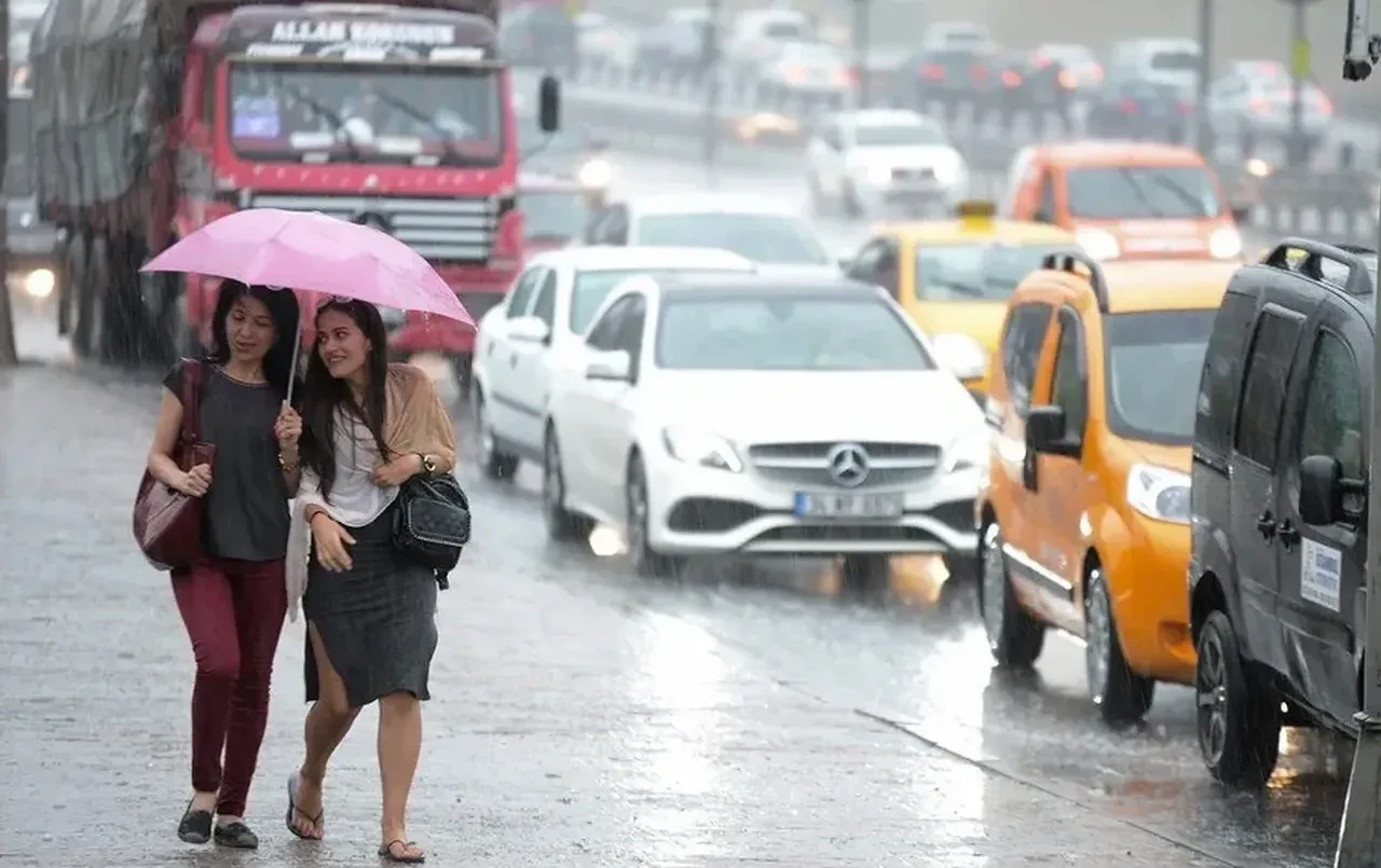 Hafta sonu plan yapanlar dikkat! Kavurucu sıcaklara mola! Meteoroloji bölge ve tarih verdi 