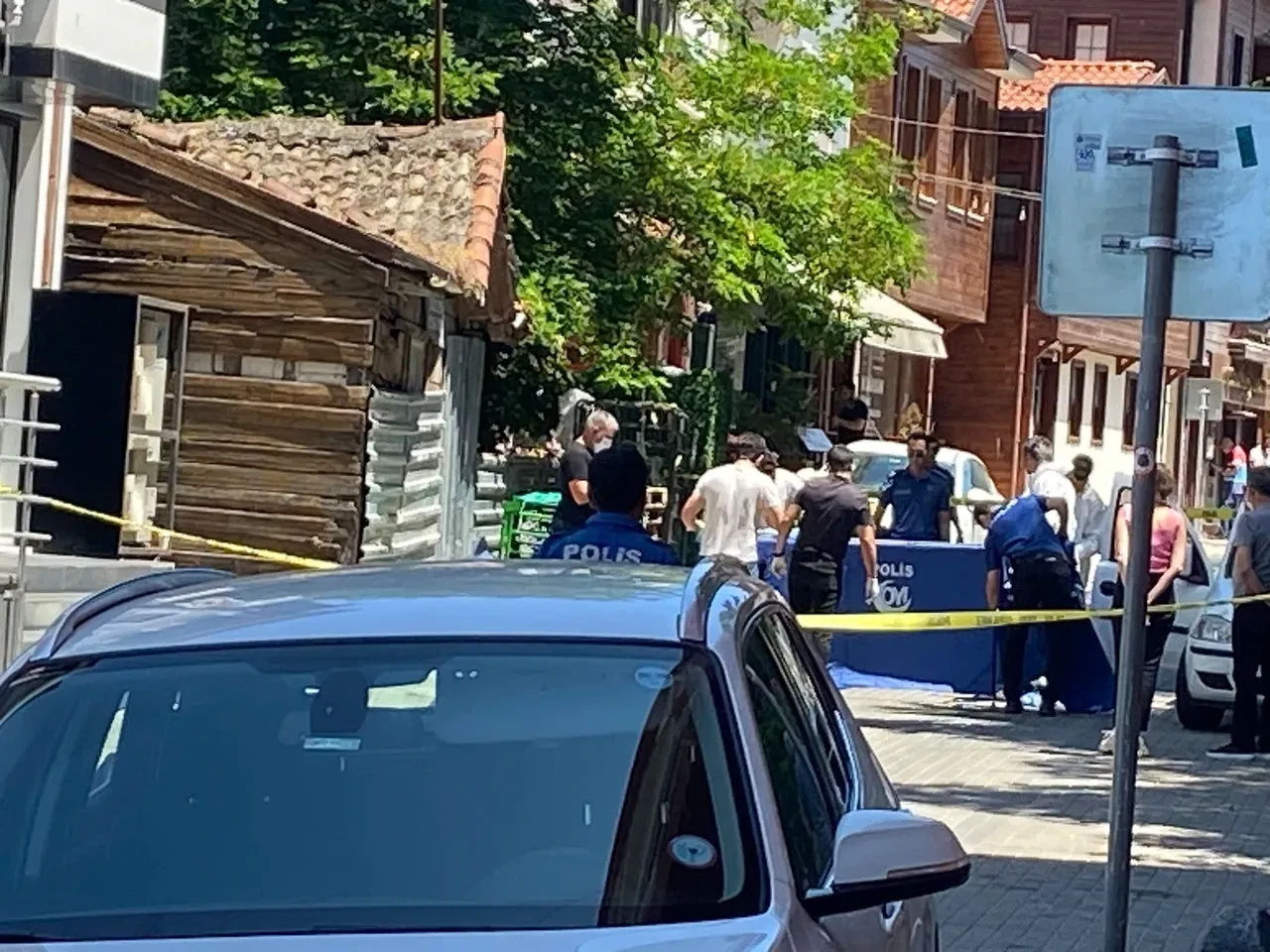 Şile'de korkunç olay! 3 gündür kötü koku geliyordu! Park halinde araçtan ceset çıktı