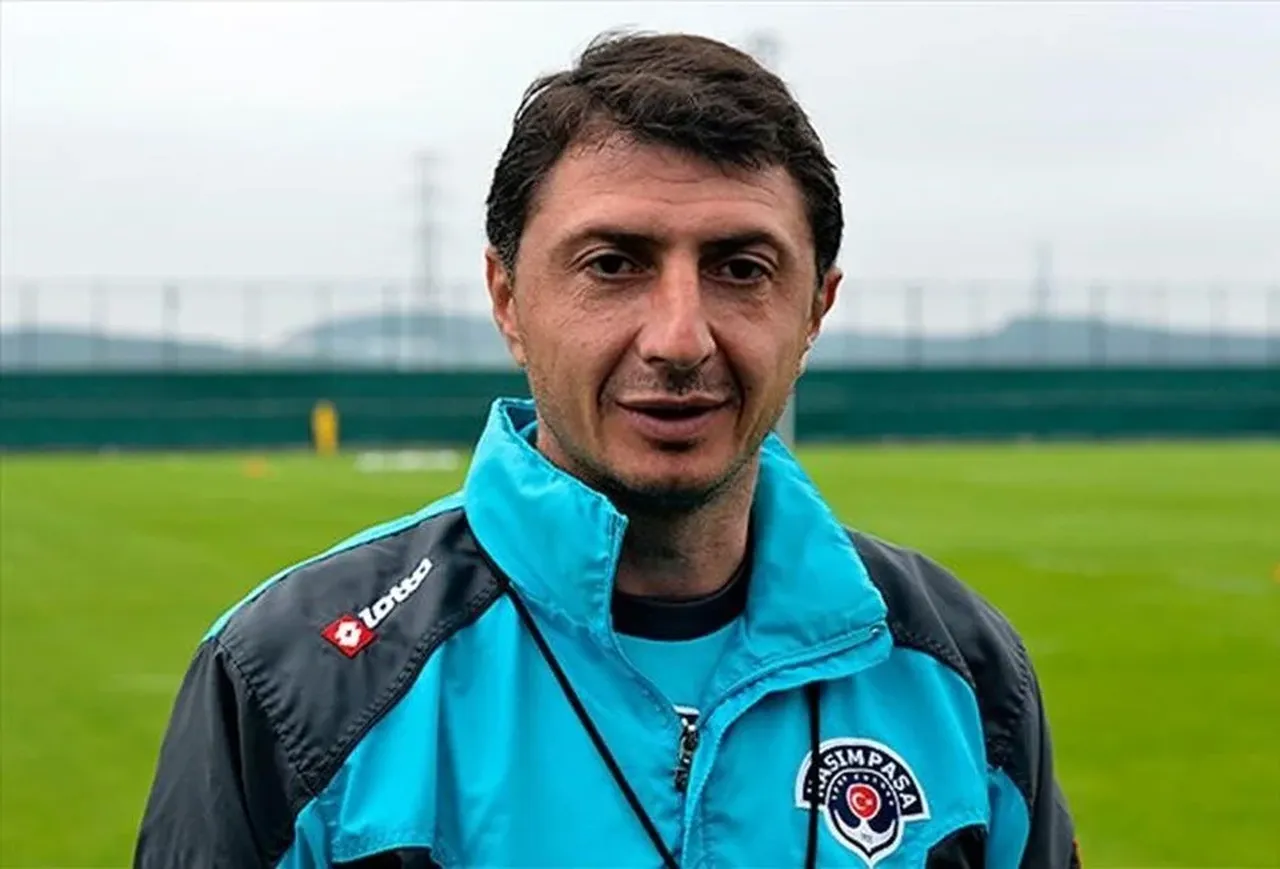 Şota Arveladze Süper Lig'e mi döndü? İstanbul ekibinin başına geçti