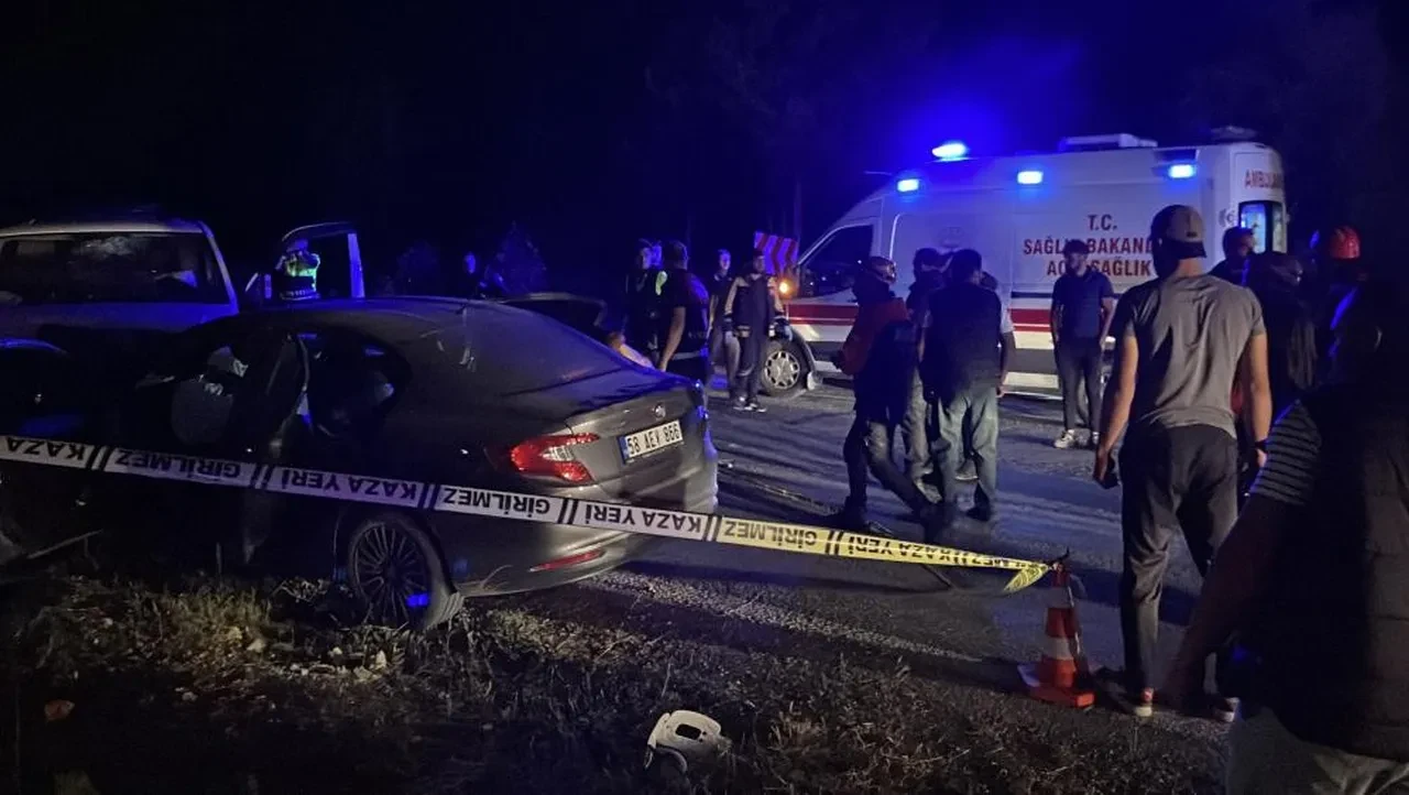 Ters yönde kafa kafaya facia: Ölü ve yaralılar var