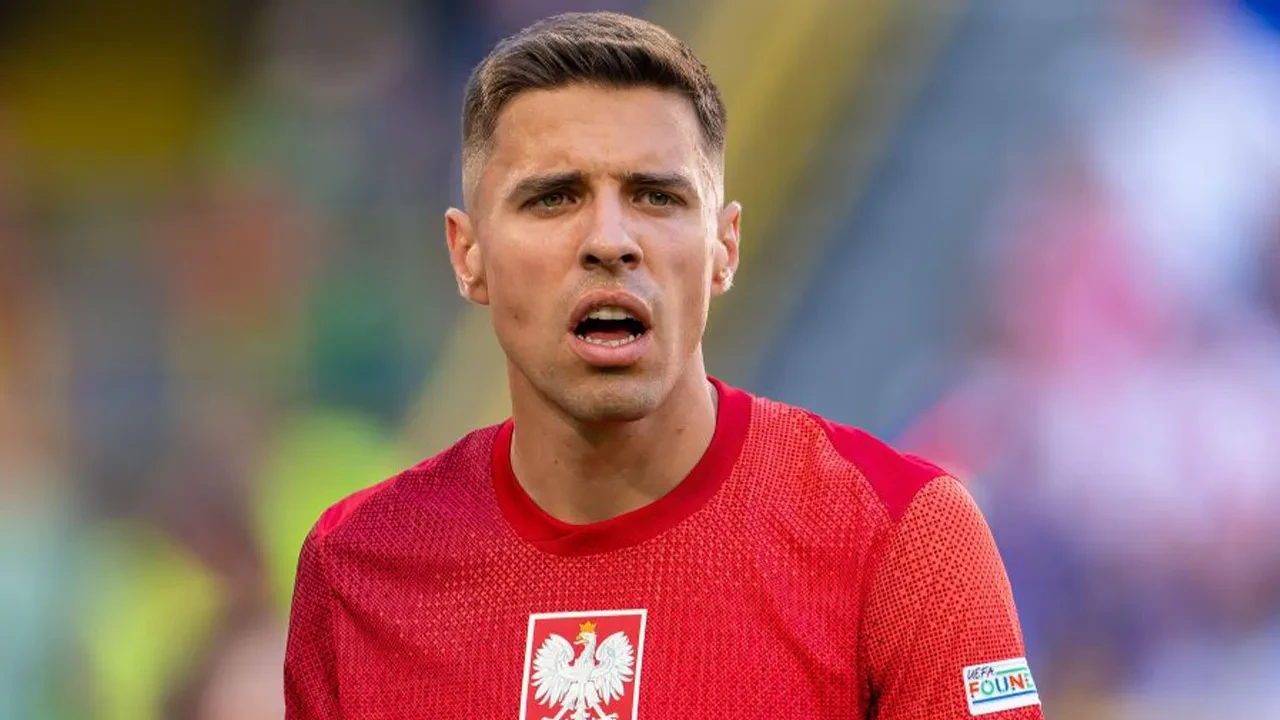 Trabzonspor Jan Bednarek'in peşinde!