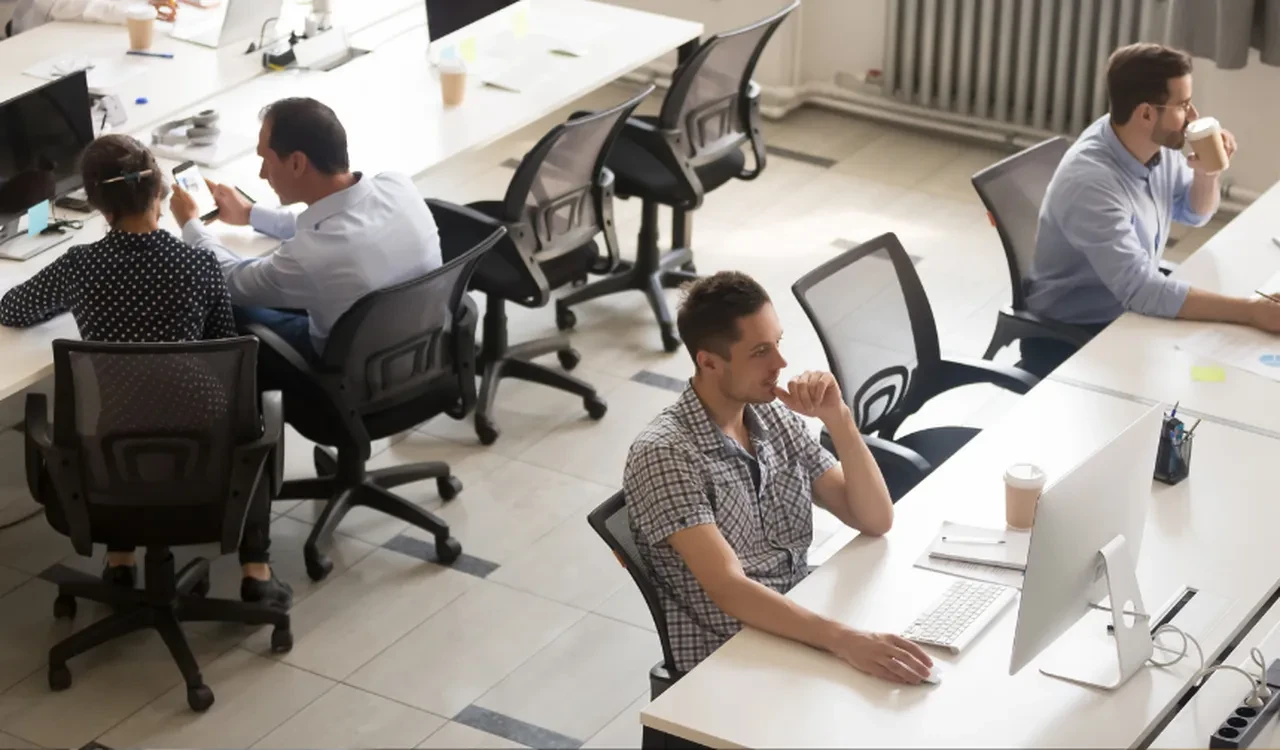 Z kuşağı ezber bozuyor! İş hayatındaki taleplerini tek tek sıraladılar: işte yeni neslin şaşırtan maaş talebi