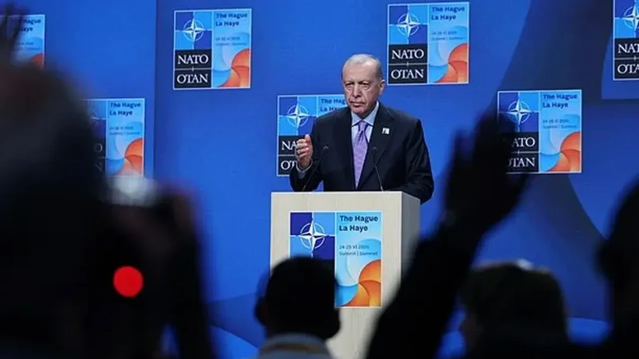 Cumhurbaşkanı Erdoğan'dan F-35 ve S-400 açıklaması: "O iş bitmiş bir iş"