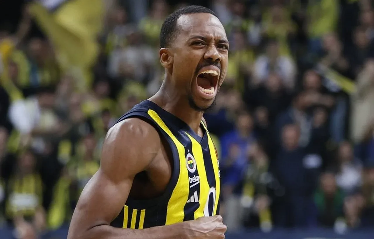 Fenerbahçe'den Galatasaray'a flaş transfer! Şampiyonluk sonrası resmen bitti