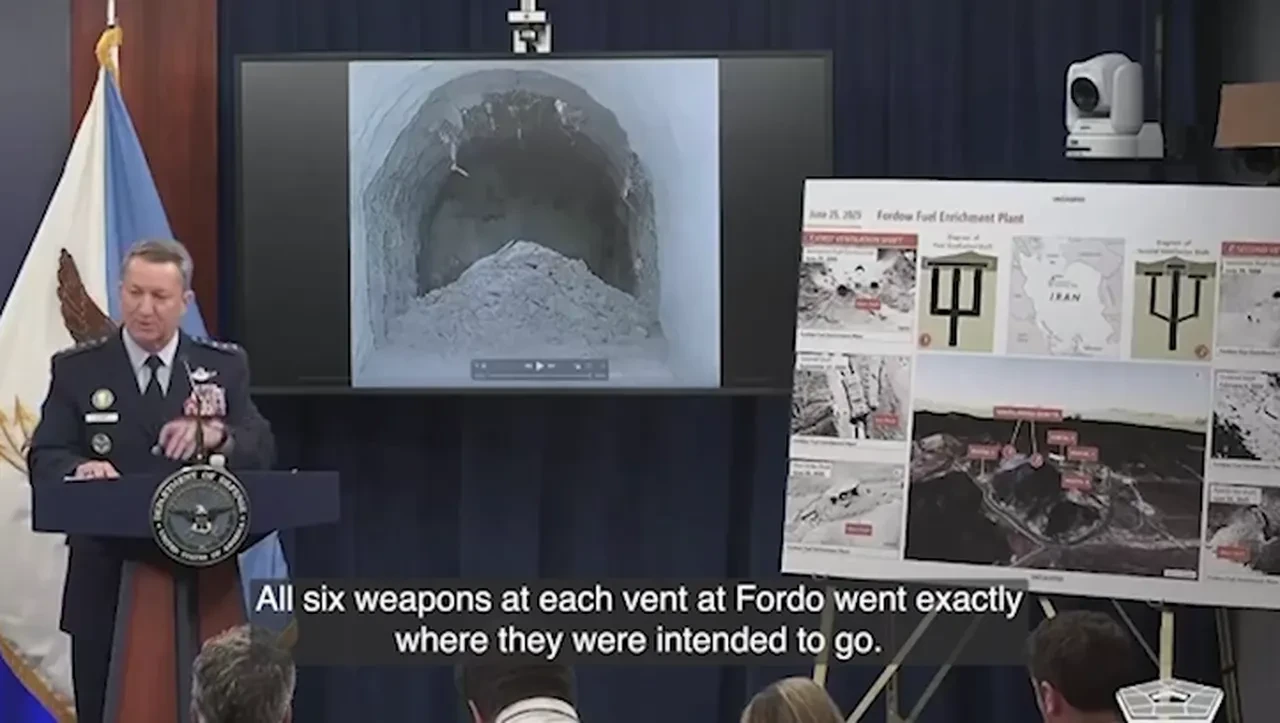 Fordo'ya sığınak delici bombalarla saldırı görüntüleri! ABD Savunma Bakanı Pete Hegseth paylaştı