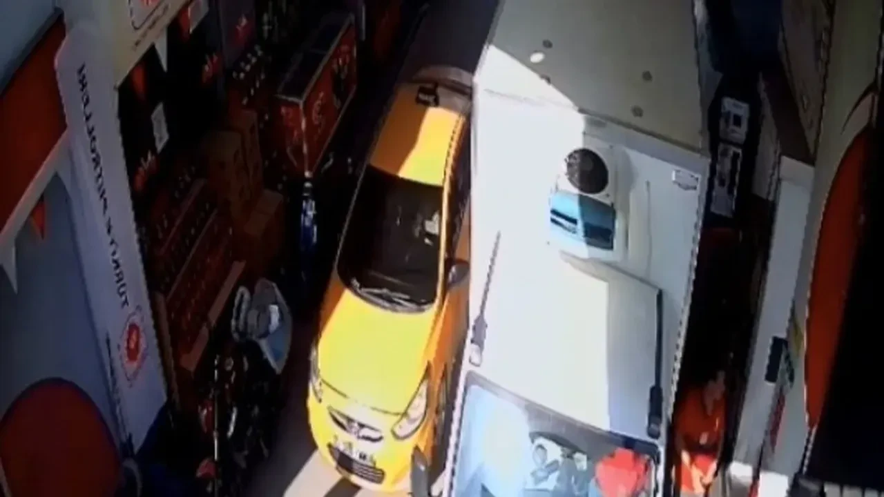 Gasp ettikleri taksiyle gittikleri adrese kurşun yağdırdılar