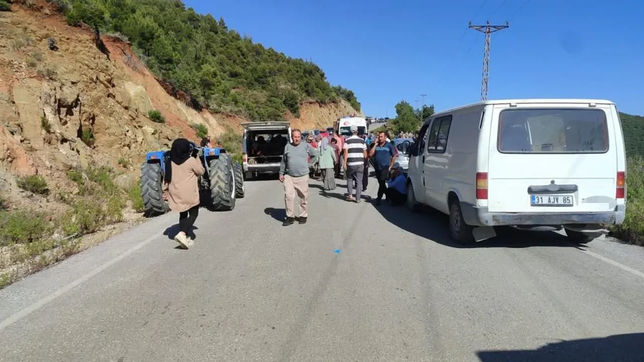 Hatay'da otomobil uçurumdan uçtu: Ölü ve yaralılar var!