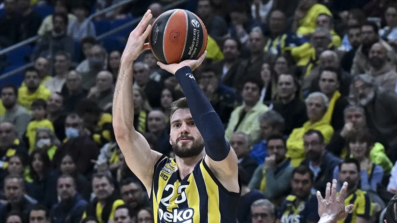 Marko Guduric Fenerbahçe'den gidiyor mu? Şampiyonluk kutlamasında konuştu