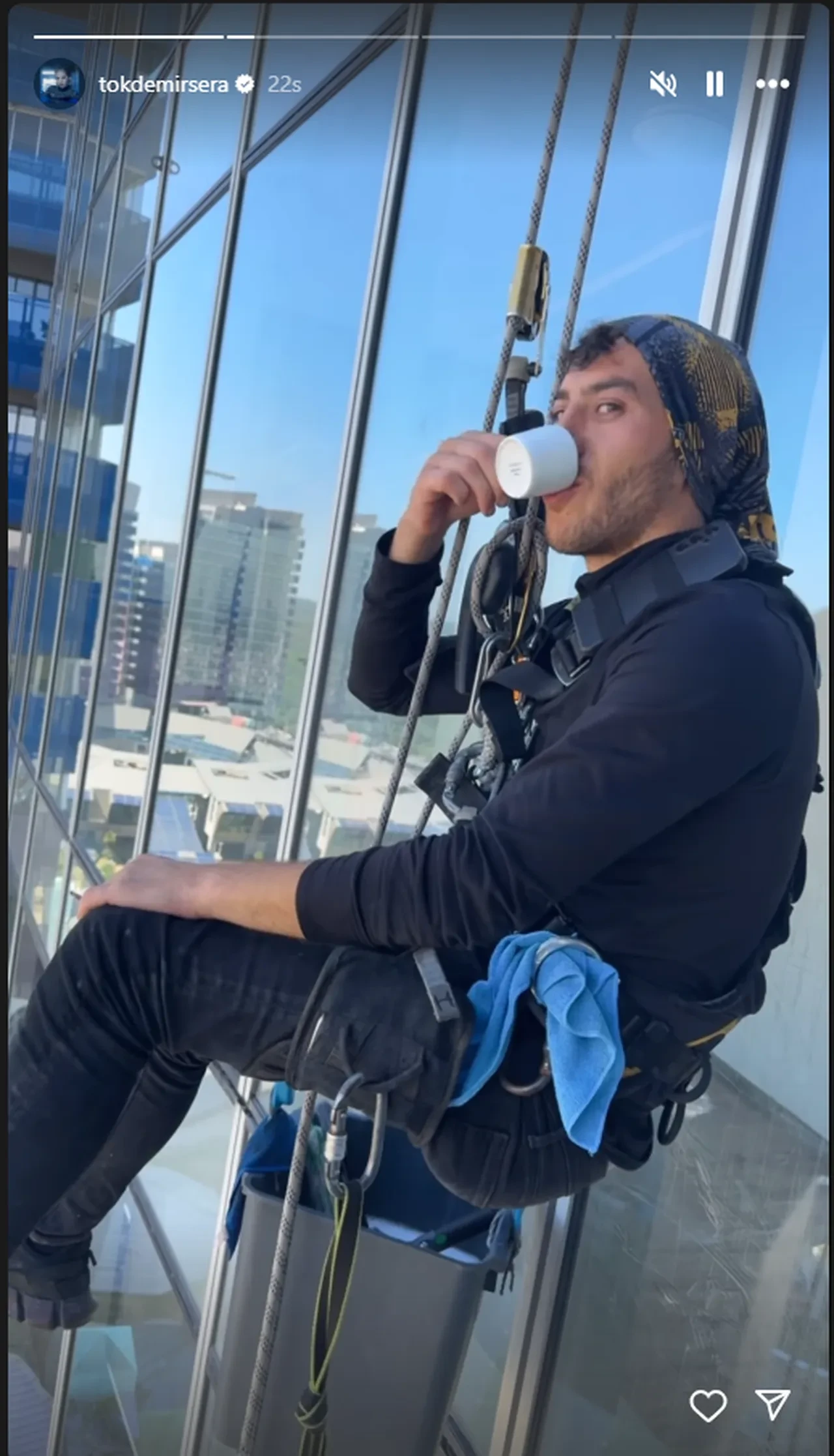 Sera Tokdemir 175 metrede cam silen gençleri görünce bakın ne yaptı! Jesti takdir topladı