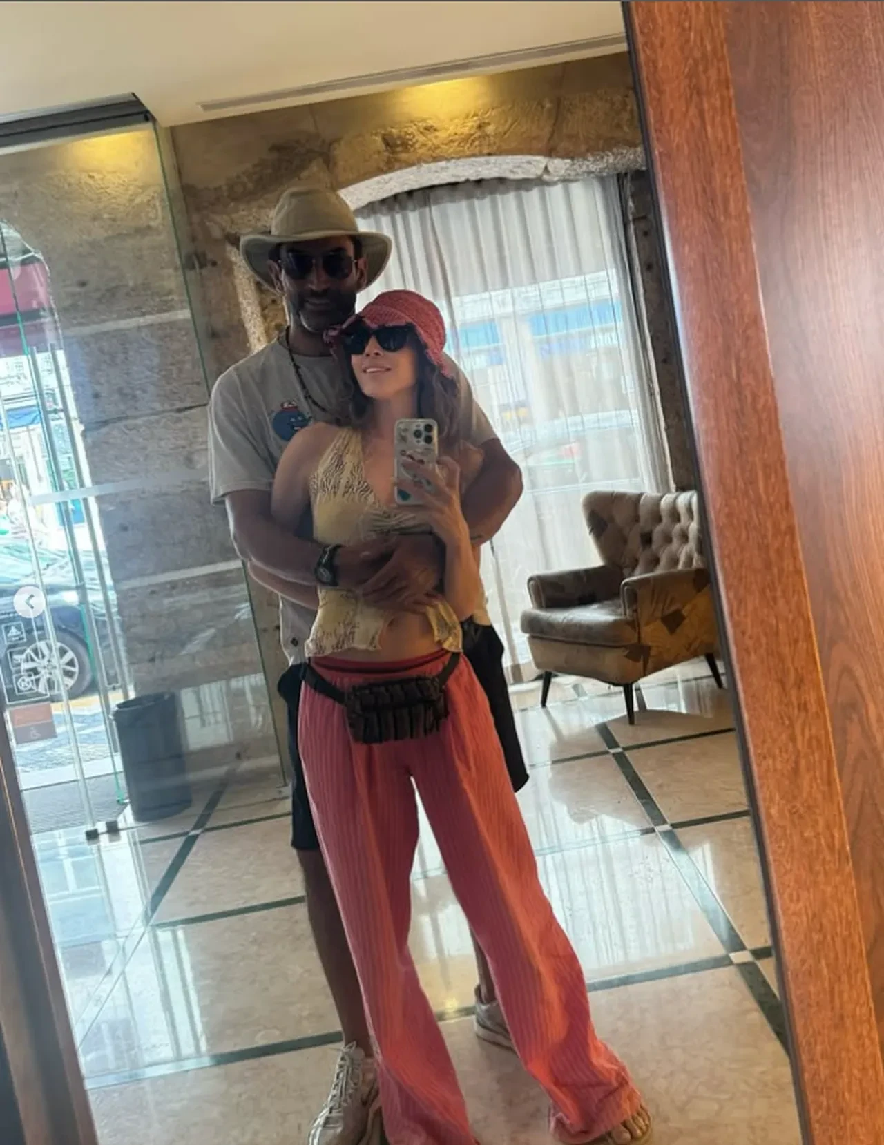 Sinem Kobal ile Kenan İmirzalıoğlu'ndan boşanacağı iddialarına fotoğraflı cevap