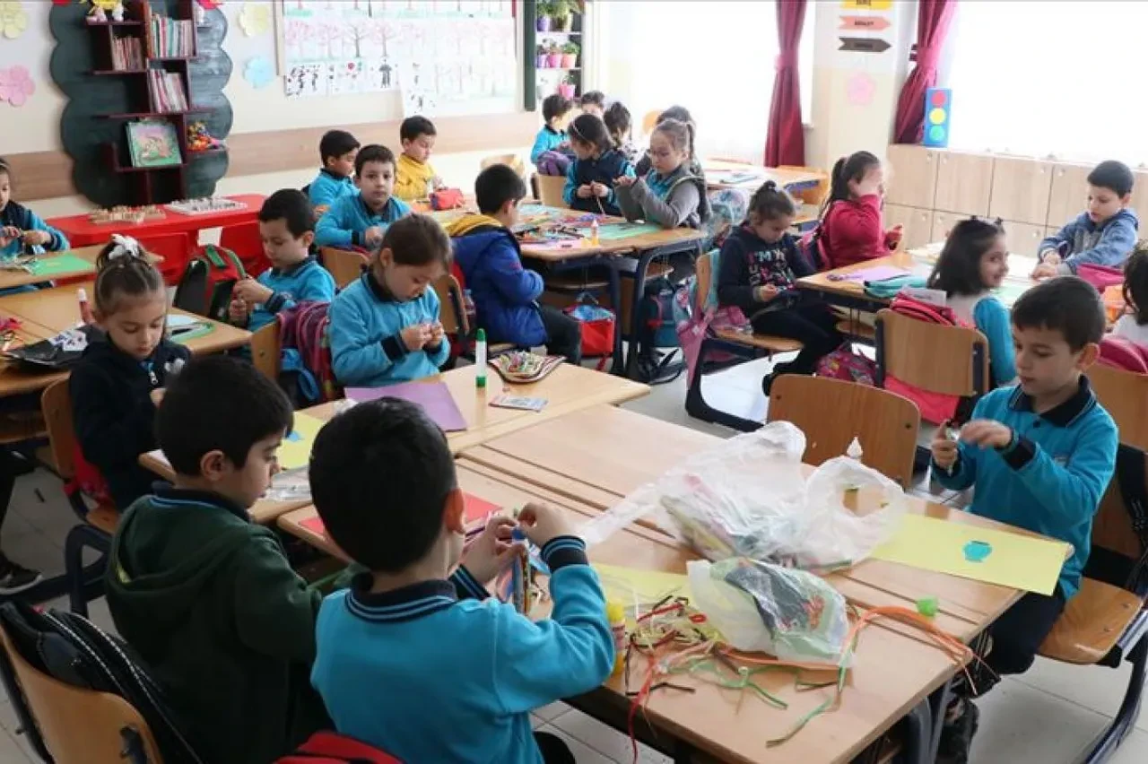 Son dakika | Bakan Tekin serbest kıyafetin neden kaldırıldığını TGRT Haber’de açıkladı