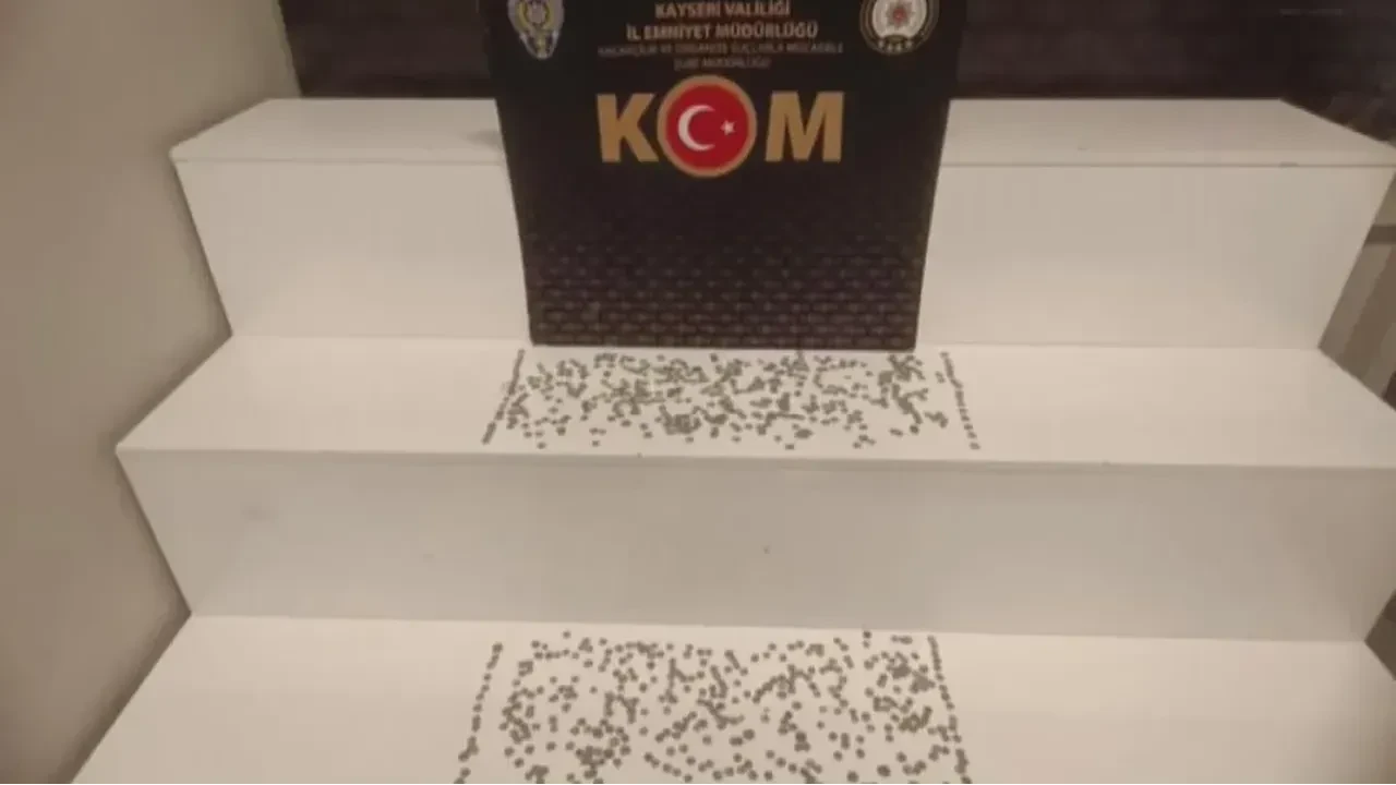 Tarihi eser kaçakçıları yakalandı! 740 Bizans sikkesi ele geçirildi