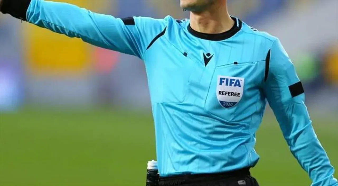 Top hakeme çarpıp gol olursa ne olur? Kim Milyoner Olmak İster’de 200 bin TL’lik FIFA sorusu